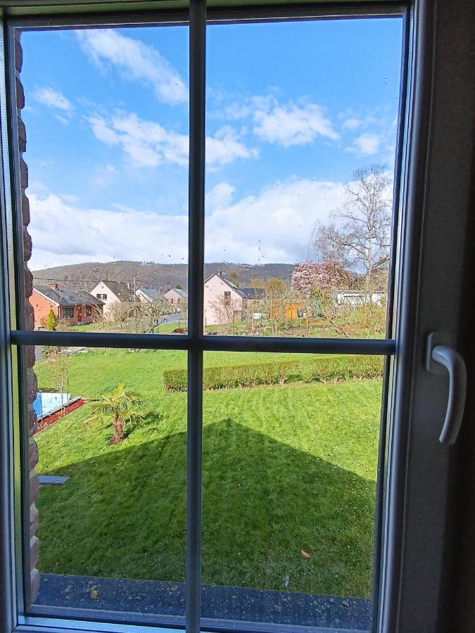 Maison et vélos à Godinne dans la Vallée de la Meuse Exterior foto